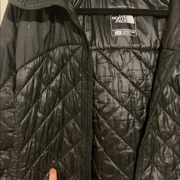 L women’s north face down jacket - Picture 6 of 6